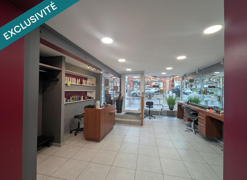 Local commercial - 135 m² - 4 pièces