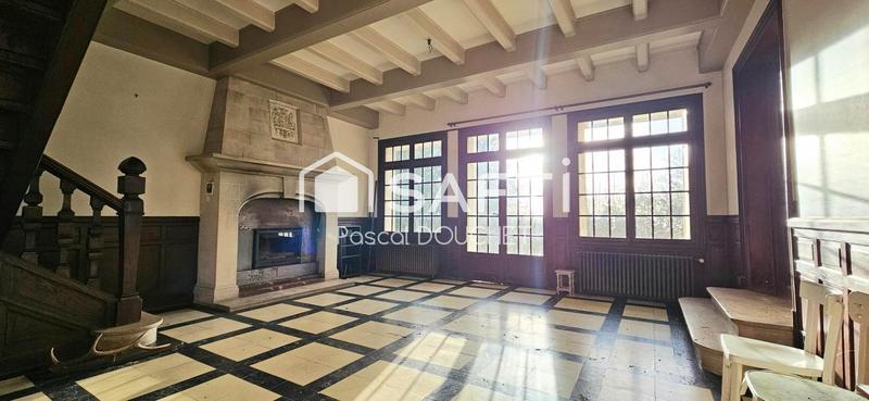 Maison - 200 m² - 9 pièces