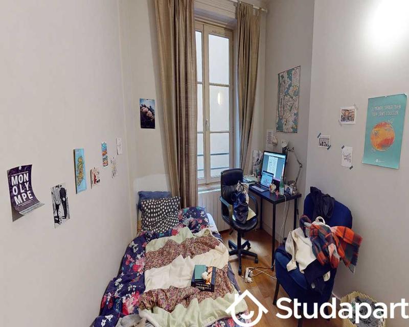 Chambre - 90 m² - 1 pièce