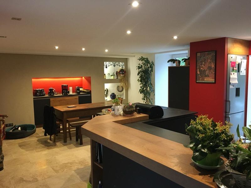 Maison - 240 m² - 11 pièces