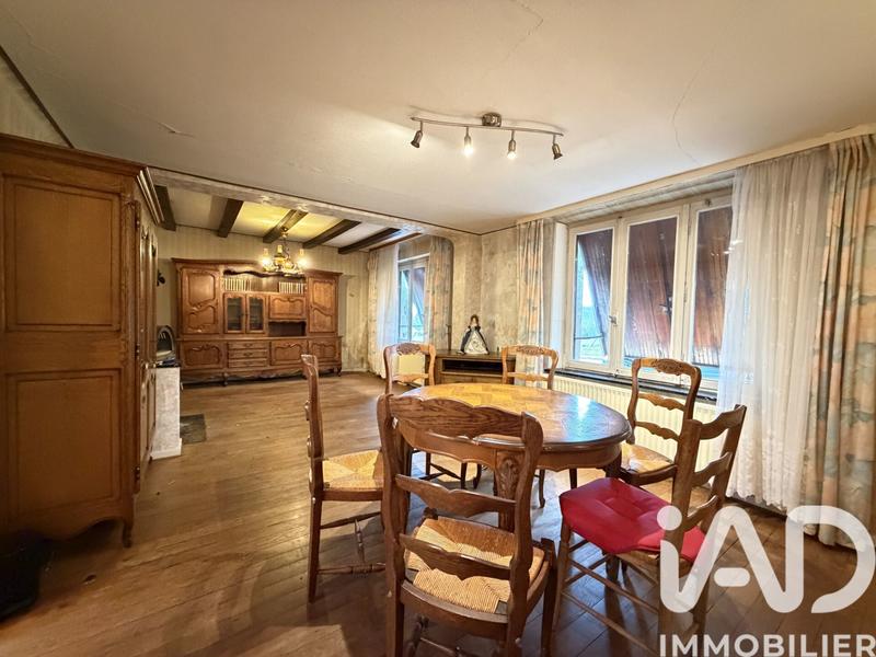 Maison - 248 m² - 7 pièces