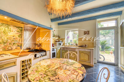 Maison - 203 m² - 7 pièces