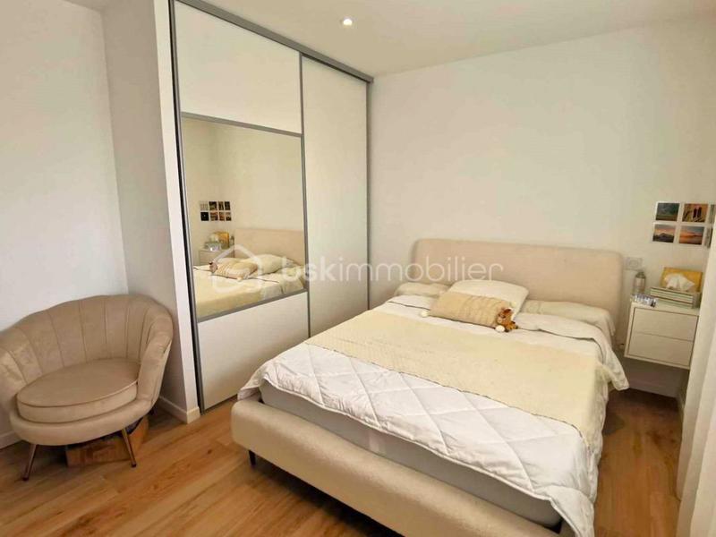 Maison - 142 m² - 8 pièces