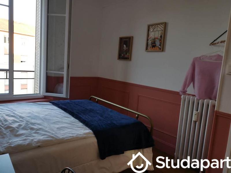 Chambre - 9 m² - 1 pièce