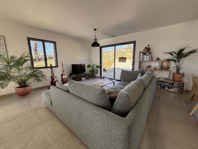 Maison - 102 m² - 4 pièces