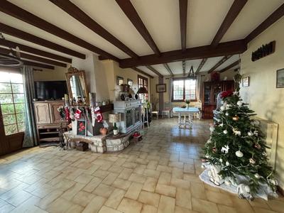 Maison - 138 m² - 4 pièces