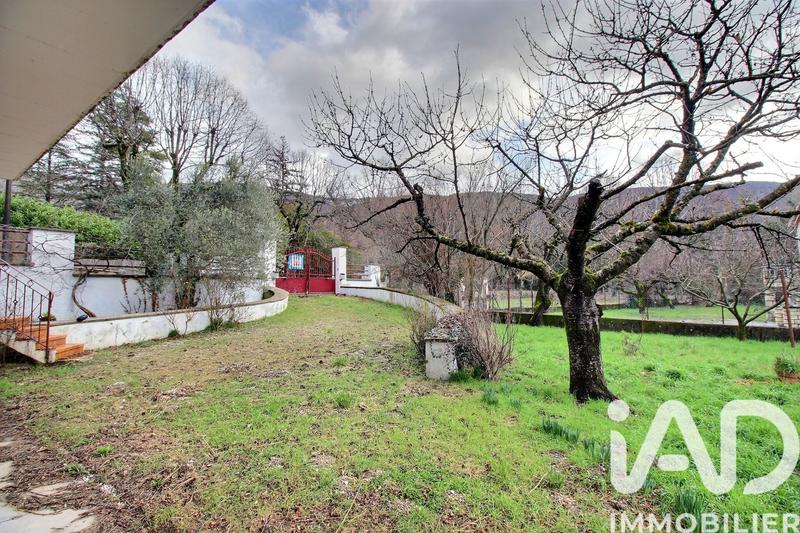 Maison de village - 139 m² - 6 pièces
