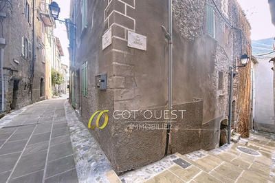 Immeuble - 142 m² - 6 pièces