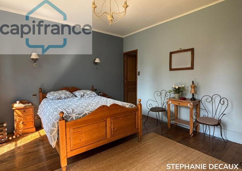 Maison - 315 m² - 13 pièces