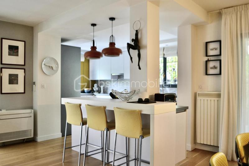 Villa - 185 m² - 6 pièces