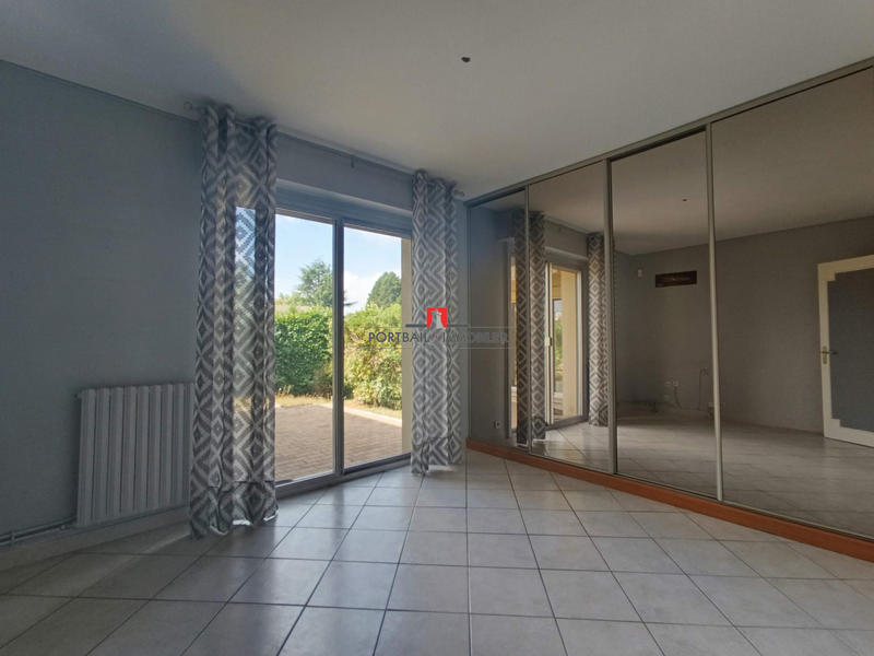 Maison traditionnelle - 175 m² - 6 pièces