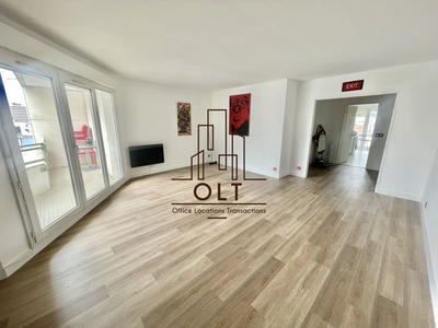 Appartement - 99 m² - 4 pièces