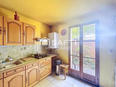 Maison - 92 m² - 5 pièces