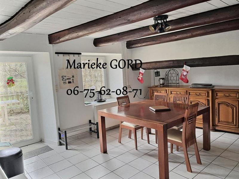 Maison - 248 m² - 9 pièces