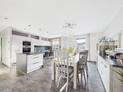 Maison - 88 m² - 5 pièces