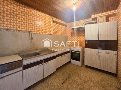 Maison - 87 m² - 5 pièces