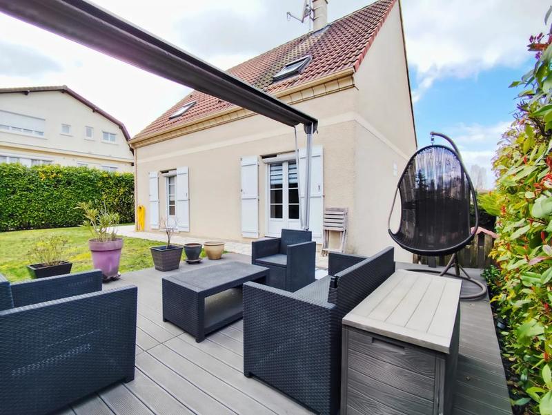 Maison - 110 m² - 5 pièces