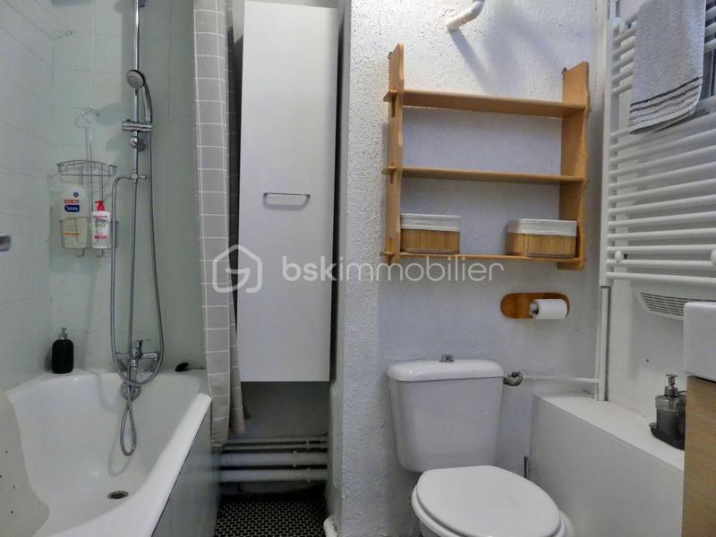 Studio - 25 m² - 1 pièce