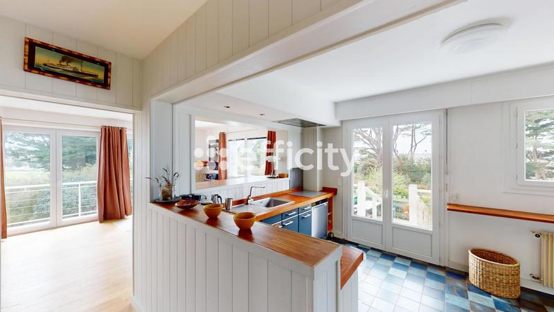 Maison - 174 m² - 6 pièces