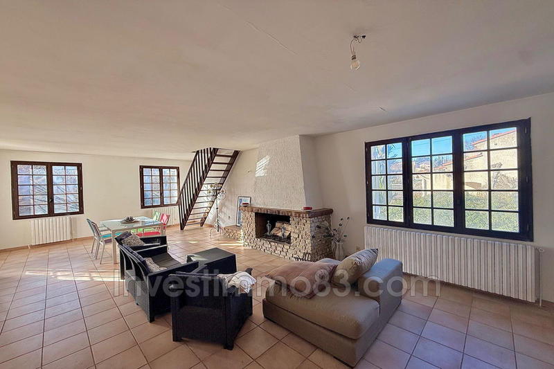 Villa - 230 m² - 7 pièces