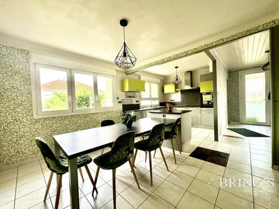 Maison - 146 m² - 6 pièces