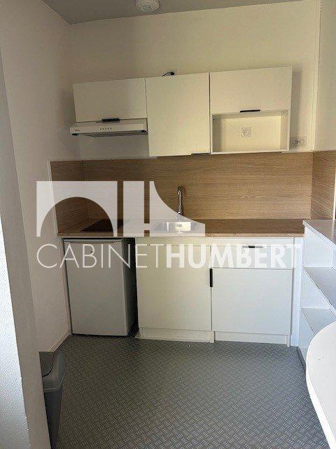 Studio - 25 m² - 1 pièce