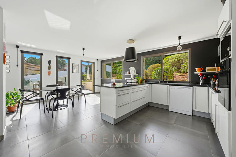 Maison d'architecte - 170 m² - 4 pièces