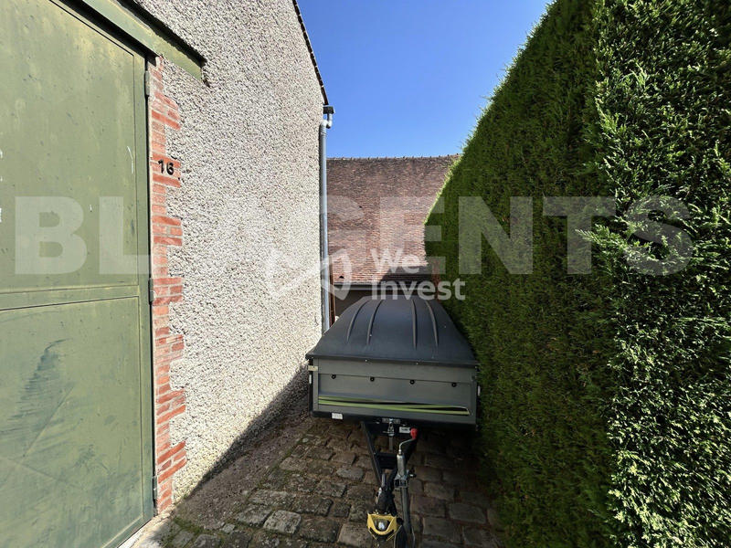 Maison - 100 m² - 1 pièce