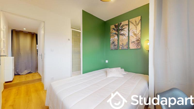 Chambre - 11 m² - 1 pièce