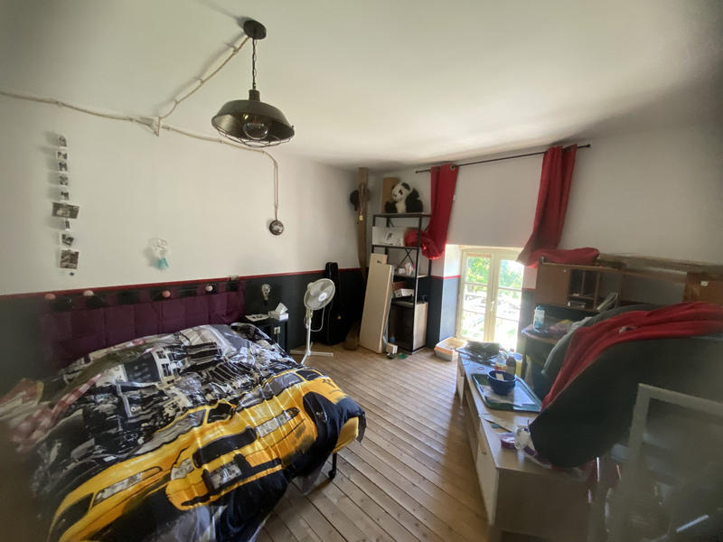 Maison - 260 m² - 8 pièces