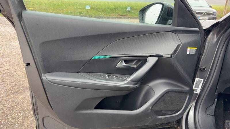 Peugeot 2008 1.2 PureTech 130 Eat6 Allure