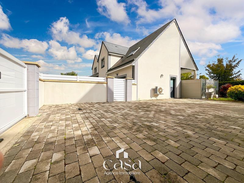 Maison contemporaine - 162 m² - 8 pièces