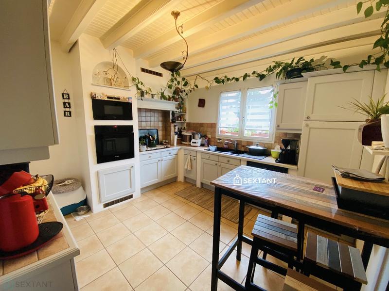 Maison - 95 m² - 5 pièces