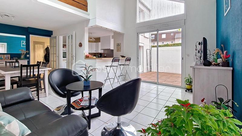 Maison - 103 m² - 5 pièces