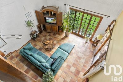 Maison - 277 m² - 10 pièces