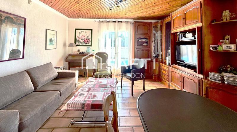 Maison - 212 m² - 5 pièces