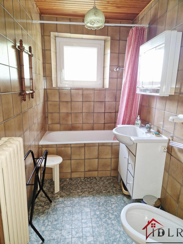 Maison - 128 m² - 7 pièces