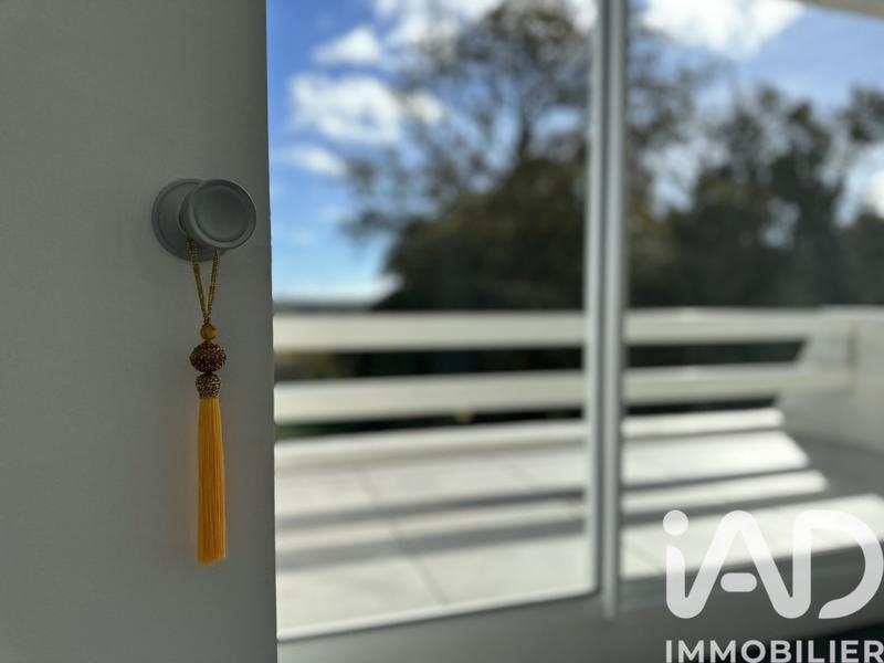 Maison - 208 m² - 5 pièces