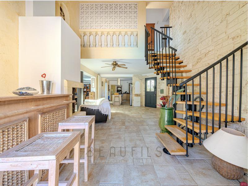 Villa - 167 m² - 4 pièces