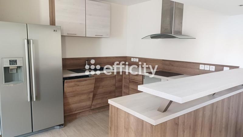 Maison - 100 m² - 6 pièces