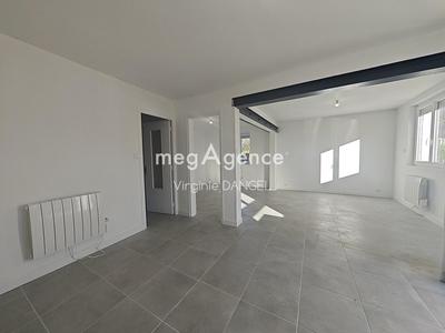 Maison - 89 m² - 5 pièces