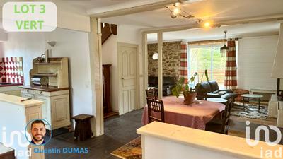 Maison - 329 m² - 29 pièces