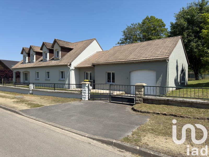 Maison - 195 m² - 10 pièces