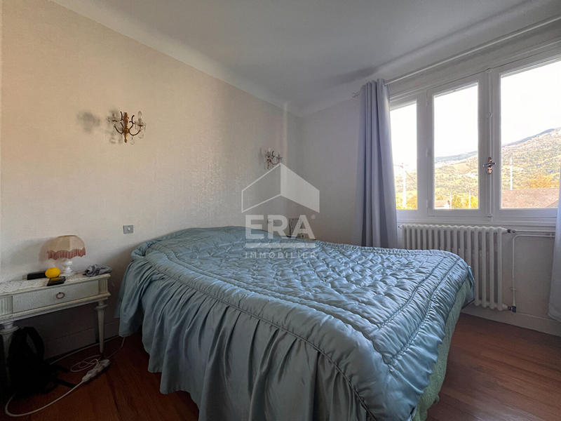 Maison - 158 m² - 8 pièces