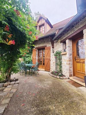 Maison - 306 m² - 8 pièces