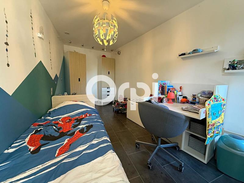 Maison - 215 m² - 6 pièces