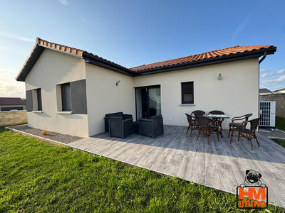 Maison - 92 m² - 4 pièces