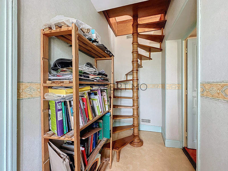 Maison - 194 m² - 10 pièces