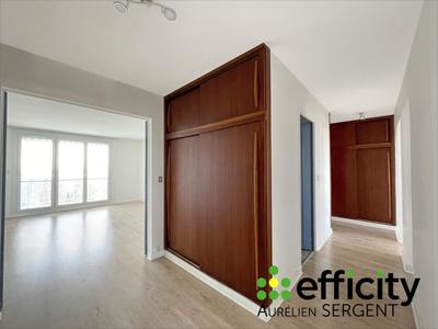 Appartement - 80 m² - 3 pièces