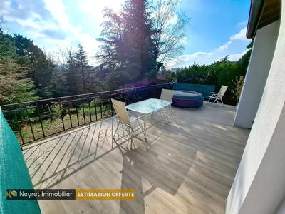 Maison - 134 m² - 7 pièces